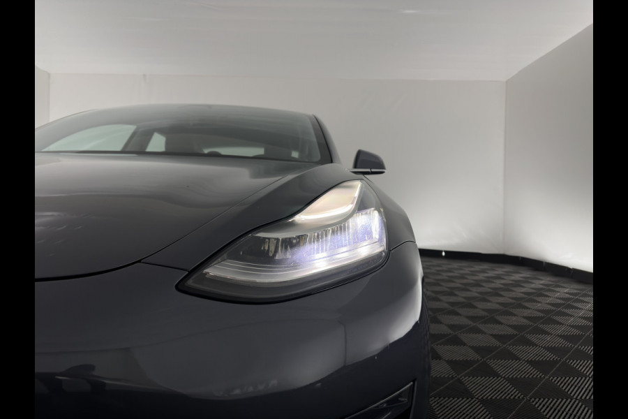 Tesla Model 3 Long Range AWD 75 kWh [ 3-Fase ] {SOH-89%} (INCL-BTW) Aut. *PANO | AUTO-PILOT | LUXURY-LEATHER | KEYLESS | FULL-LED | MEMORY-PACK | SURROUND-VIEW | DAB | CARPLAY | DIGI-COCKPIT | LANE-ASSIST | COMFORT-SEATS | TOWBAR | 18"ALU*