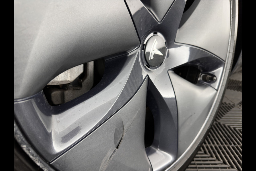 Tesla Model 3 Long Range AWD 75 kWh [ 3-Fase ] {SOH-89%} (INCL-BTW) Aut. *PANO | AUTO-PILOT | LUXURY-LEATHER | KEYLESS | FULL-LED | MEMORY-PACK | SURROUND-VIEW | DAB | CARPLAY | DIGI-COCKPIT | LANE-ASSIST | COMFORT-SEATS | TOWBAR | 18"ALU*