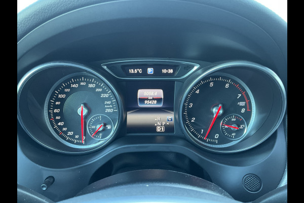 Mercedes-Benz GLA 250 211pk 4-MATIC AMG-Line Pano Memory Led Carplay Voll.Onderhouden!