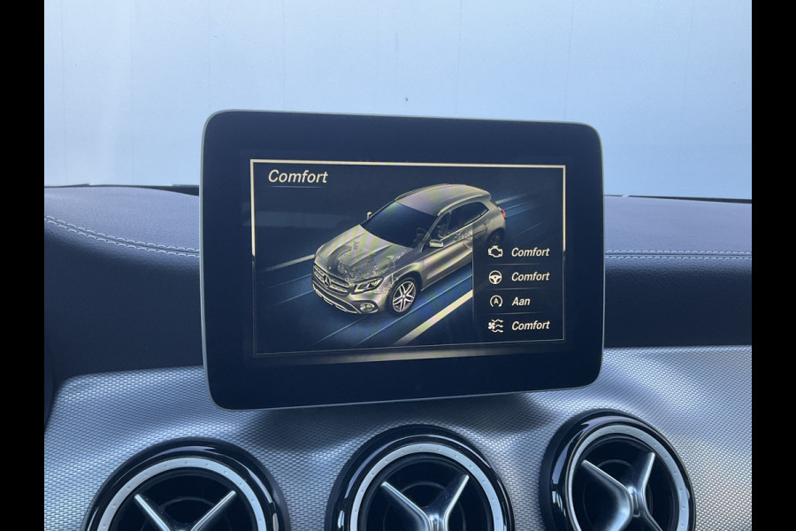 Mercedes-Benz GLA 250 211pk 4-MATIC AMG-Line Pano Memory Led Carplay Voll.Onderhouden!