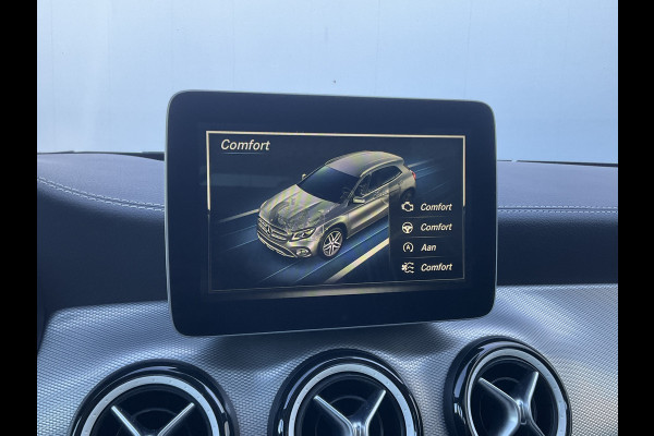 Mercedes-Benz GLA 250 211pk 4-MATIC AMG-Line Pano Memory Led Carplay Voll.Onderhouden!