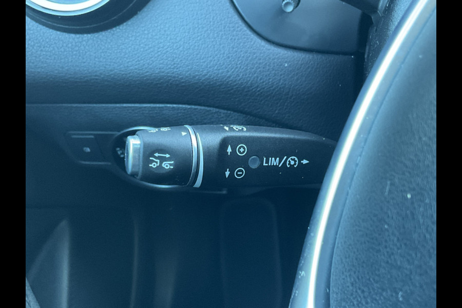 Mercedes-Benz GLA 250 211pk 4-MATIC AMG-Line Pano Memory Led Carplay Voll.Onderhouden!