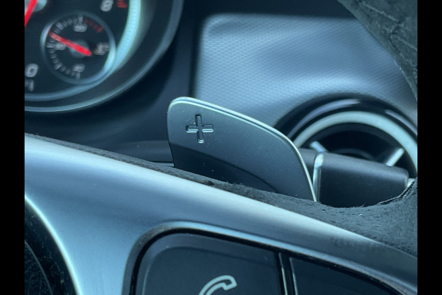 Mercedes-Benz GLA 250 211pk 4-MATIC AMG-Line Pano Memory Led Carplay Voll.Onderhouden!