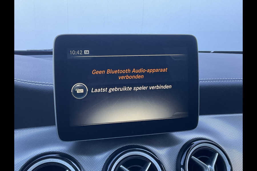 Mercedes-Benz GLA 250 211pk 4-MATIC AMG-Line Pano Memory Led Carplay Voll.Onderhouden!