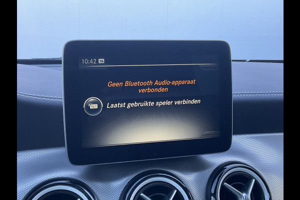 Mercedes-Benz GLA 250 211pk 4-MATIC AMG-Line Pano Memory Led Carplay Voll.Onderhouden!