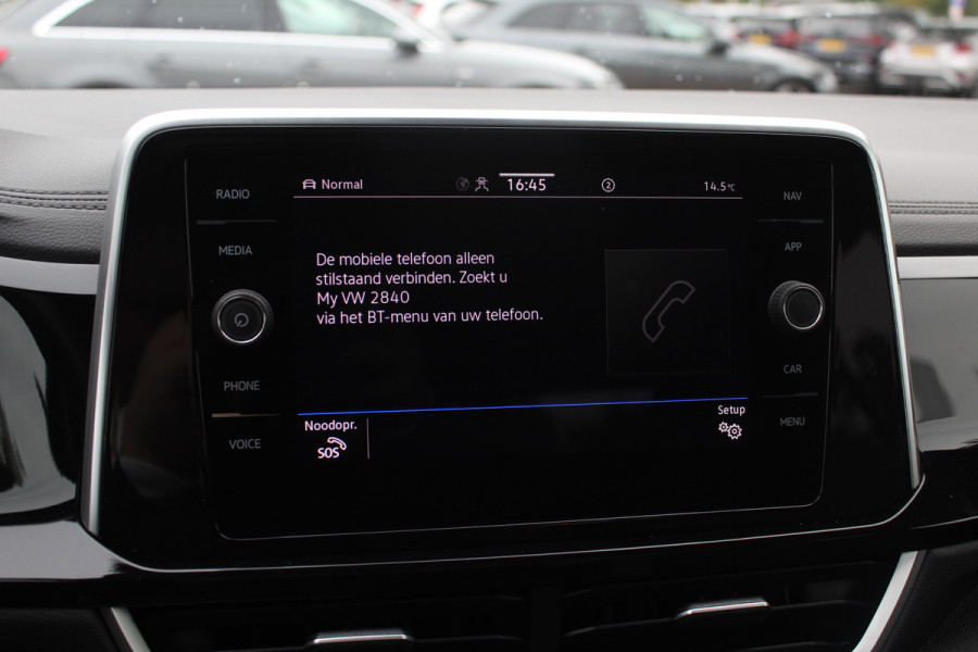 Volkswagen T-Roc 1.5 TSI R-Line Business / Panoramadak / Camera / Navigatie / Blackpack / 19'' / DAB / Stoelverwarming / ACC