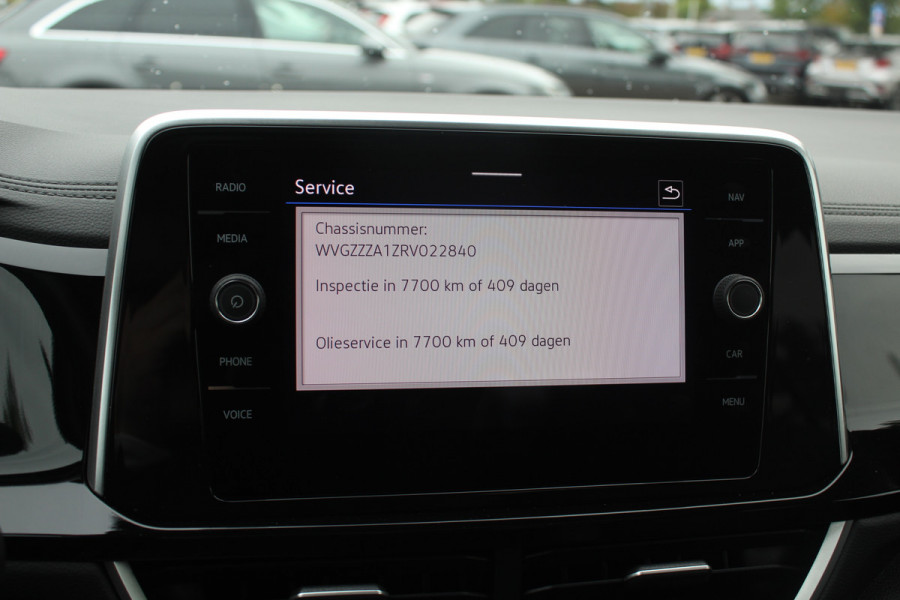 Volkswagen T-Roc 1.5 TSI R-Line Business / Panoramadak / Camera / Navigatie / Blackpack / 19'' / DAB / Stoelverwarming / ACC