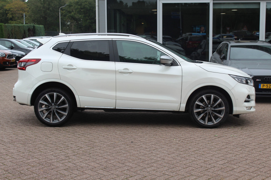 Nissan QASHQAI 1.3 DIG-T Tekna / Full option! / Panoramadak / 360Camera / Leder / Apple CarPlay / 19'' / Bose / Navigatie / Stoelverwarming / Keyless