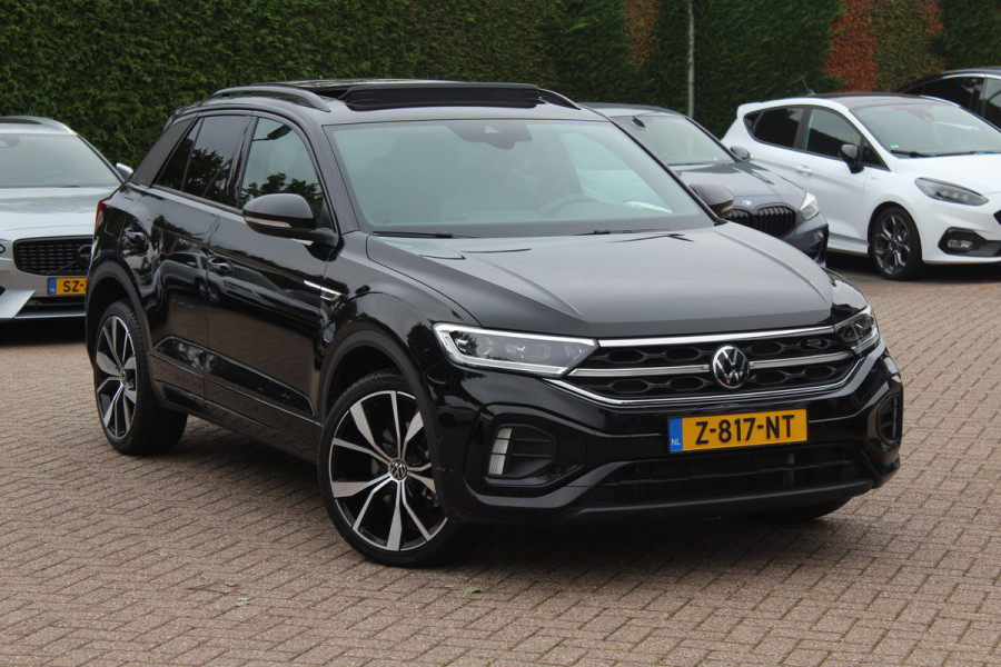 Volkswagen T-Roc 1.5 TSI R-Line Business / Panoramadak / Camera / Navigatie / Blackpack / 19'' / DAB / Stoelverwarming / ACC
