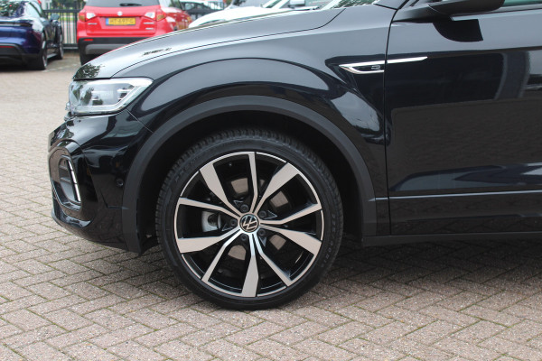 Volkswagen T-Roc 1.5 TSI R-Line Business / Panoramadak / Camera / Navigatie / Blackpack / 19'' / DAB / Stoelverwarming / ACC