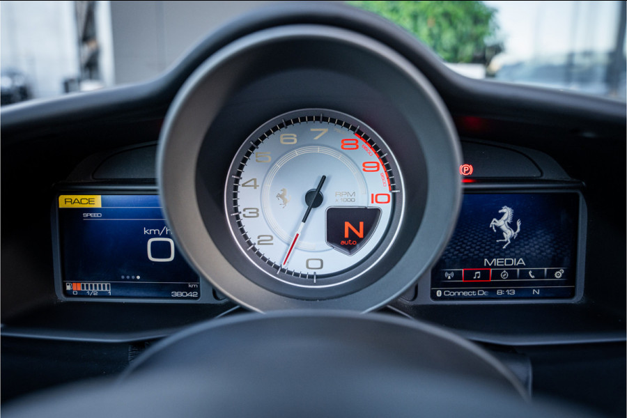 Ferrari 488 3.9 Spider HELE - Passenger Display | Lift | Camera | Carplay