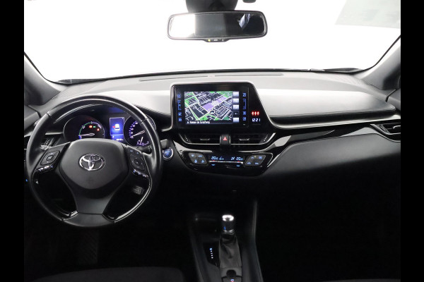 Toyota C-HR 1.8 Hybrid Dynamic Navi. GARANTIE TOT 08-2028! . AFNEEMBARE TREKHAAK. ADAPTIEVE CRUISE CONTROL. PARKEERSENSOREN VOOR & ACHTER.