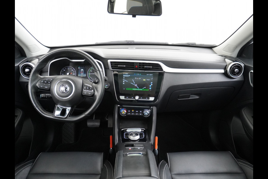 MG MG ZS GERSERVEERD EV Luxury 45kWh Leer+elektr. Pano-dak Adaptive-Cr. Camera Navi Airco Apple Carplay Android Auto Stoelverwarming Lmv 17" DAB+ MG Pilot Lane Assist Bluetooth Led 1e Eigenaar Origineel Nederlandse Auto
