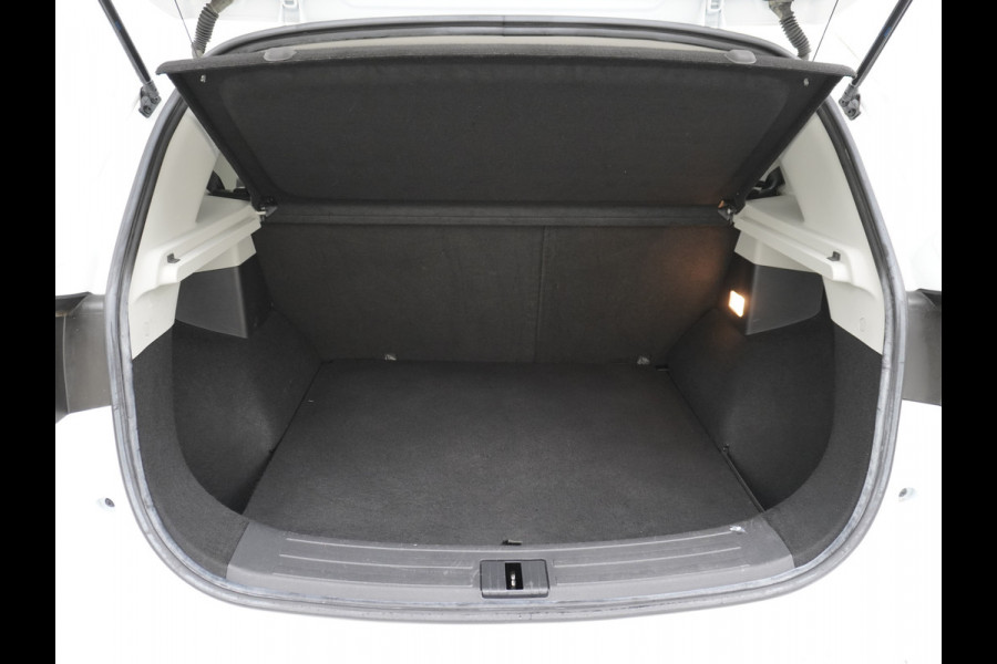MG MG ZS GERSERVEERD EV Luxury 45kWh Leer+elektr. Pano-dak Adaptive-Cr. Camera Navi Airco Apple Carplay Android Auto Stoelverwarming Lmv 17" DAB+ MG Pilot Lane Assist Bluetooth Led 1e Eigenaar Origineel Nederlandse Auto