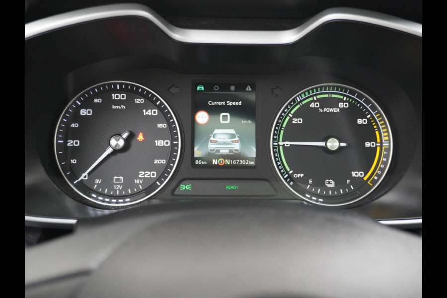 MG MG ZS GERSERVEERD EV Luxury 45kWh Leer+elektr. Pano-dak Adaptive-Cr. Camera Navi Airco Apple Carplay Android Auto Stoelverwarming Lmv 17" DAB+ MG Pilot Lane Assist Bluetooth Led 1e Eigenaar Origineel Nederlandse Auto