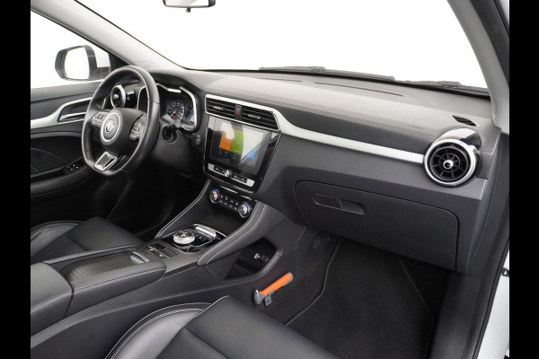 MG MG ZS GERSERVEERD EV Luxury 45kWh Leer+elektr. Pano-dak Adaptive-Cr. Camera Navi Airco Apple Carplay Android Auto Stoelverwarming Lmv 17" DAB+ MG Pilot Lane Assist Bluetooth Led 1e Eigenaar Origineel Nederlandse Auto