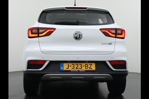 MG MG ZS GERSERVEERD EV Luxury 45kWh Leer+elektr. Pano-dak Adaptive-Cr. Camera Navi Airco Apple Carplay Android Auto Stoelverwarming Lmv 17" DAB+ MG Pilot Lane Assist Bluetooth Led 1e Eigenaar Origineel Nederlandse Auto