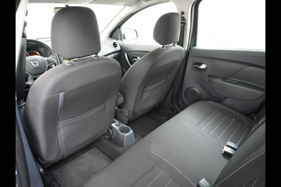 Dacia Logan MCV 1.0TCe Bi-Fuel LPG Apple carplay Android auto Airco Navi Camera Cruise Control Pdc Comfort Bluetooth Led Pack Prestige Isofix 1e Eigenaar Origineel Nederlandse Auto Af-fabriek gasinstallatie