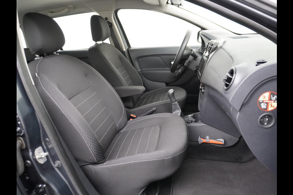 Dacia Logan MCV 1.0TCe Bi-Fuel LPG Apple carplay Android auto Airco Navi Camera Cruise Control Pdc Comfort Bluetooth Led Pack Prestige Isofix 1e Eigenaar Origineel Nederlandse Auto Af-fabriek gasinstallatie