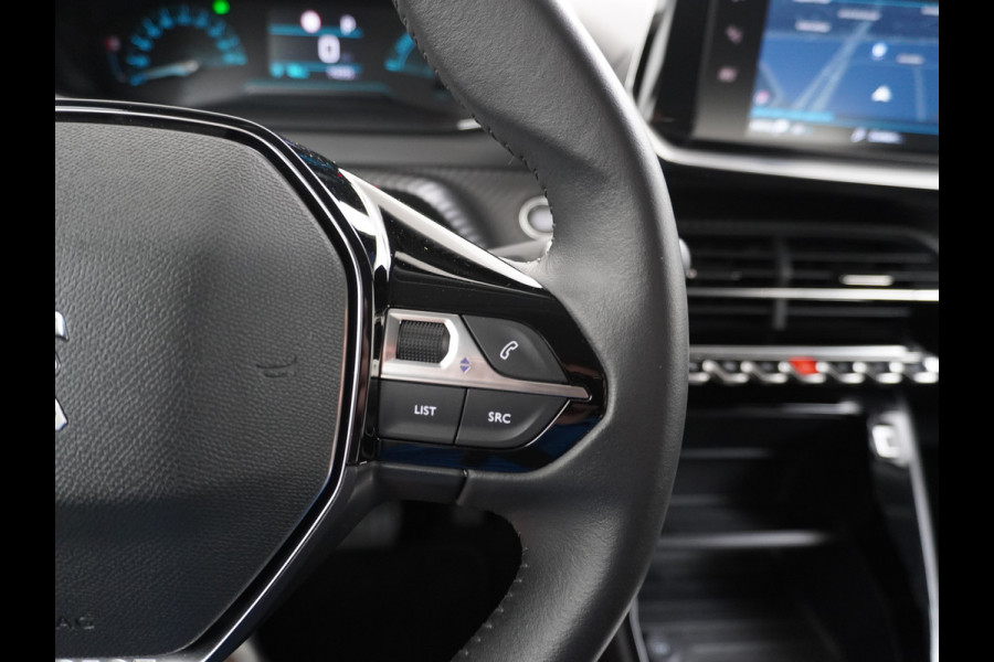 Peugeot e-2008 EV Active Pack 50kWh Navi Ecc Apple Carplay Android Auto Cruise Control Keyless DAB+ Bluetooth Led Connected services Verkeersbord detectie 1e Eigenaar Origineel Nederlandse Auto