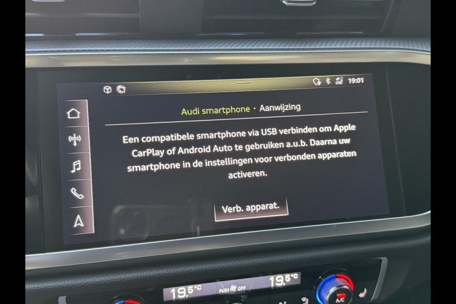 Audi Q3 40 TFSI quattro S Line Automaat | Leren bekleding | Stoelverwarming | Climate control | Cruise control | Lane assist & dode hoek Audi Q3 40 TFSI quattro S Line Automaat | Leren bekleding | Stoelverwarming | Climate control | Cruise control | Lane assist & dode hoek