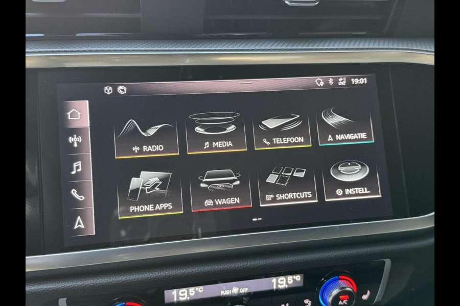 Audi Q3 40 TFSI quattro S Line Automaat | Leren bekleding | Stoelverwarming | Climate control | Cruise control | Lane assist & dode hoek Audi Q3 40 TFSI quattro S Line Automaat | Leren bekleding | Stoelverwarming | Climate control | Cruise control | Lane assist & dode hoek