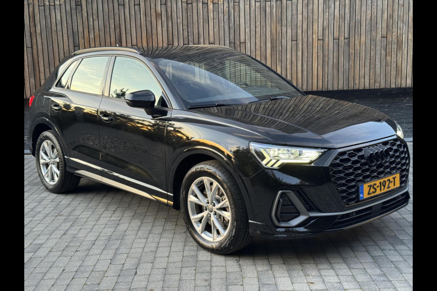Audi Q3 40 TFSI quattro S Line Automaat | Leren bekleding | Stoelverwarming | Climate control | Cruise control | Lane assist & dode hoek Audi Q3 40 TFSI quattro S Line Automaat | Leren bekleding | Stoelverwarming | Climate control | Cruise control | Lane assist & dode hoek