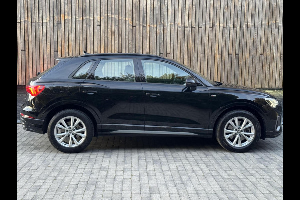 Audi Q3 40 TFSI quattro S Line Automaat | Leren bekleding | Stoelverwarming | Climate control | Cruise control | Lane assist & dode hoek Audi Q3 40 TFSI quattro S Line Automaat | Leren bekleding | Stoelverwarming | Climate control | Cruise control | Lane assist & dode hoek