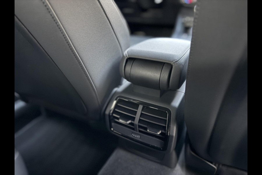 Audi Q3 40 TFSI quattro S Line Automaat | Leren bekleding | Stoelverwarming | Climate control | Cruise control | Lane assist & dode hoek Audi Q3 40 TFSI quattro S Line Automaat | Leren bekleding | Stoelverwarming | Climate control | Cruise control | Lane assist & dode hoek