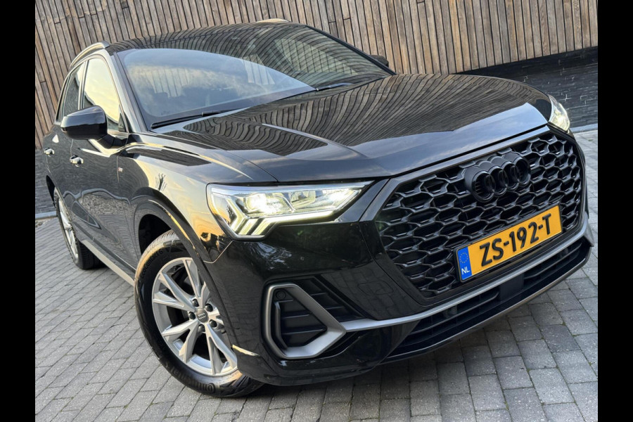Audi Q3 40 TFSI quattro S Line Automaat | Leren bekleding | Stoelverwarming | Climate control | Cruise control | Lane assist & dode hoek Audi Q3 40 TFSI quattro S Line Automaat | Leren bekleding | Stoelverwarming | Climate control | Cruise control | Lane assist & dode hoek