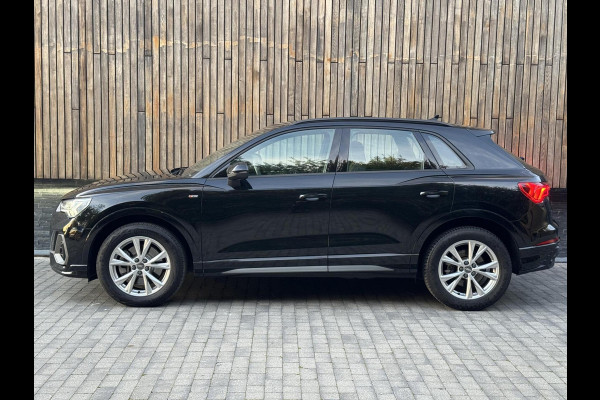 Audi Q3 40 TFSI quattro S Line Automaat | Leren bekleding | Stoelverwarming | Climate control | Cruise control | Lane assist & dode hoek Audi Q3 40 TFSI quattro S Line Automaat | Leren bekleding | Stoelverwarming | Climate control | Cruise control | Lane assist & dode hoek