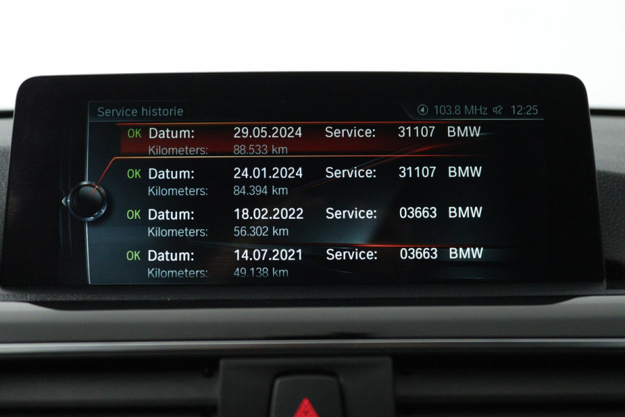 BMW 3-serie 320i High Executive (GROOT-NAVIGATIE, ELEKT. WEGKLAPBARE TREKHAAK, STOELVERWARMING, DEALER ONDERHOUDEN)