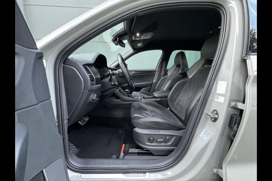 Škoda Kodiaq 1.5 TSI Sportline Automaat | Trekhaak uitklapbaar | Voorstoelen verwarmd | Cruise control adaptief | Rijstrooksensor | Grootlich