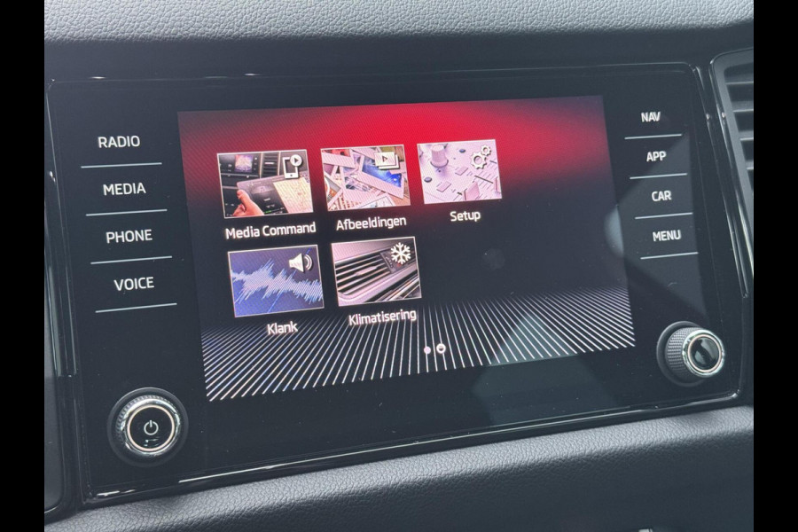 Škoda Kodiaq 1.5 TSI Sportline Automaat | Trekhaak uitklapbaar | Voorstoelen verwarmd | Cruise control adaptief | Rijstrooksensor | Grootlich