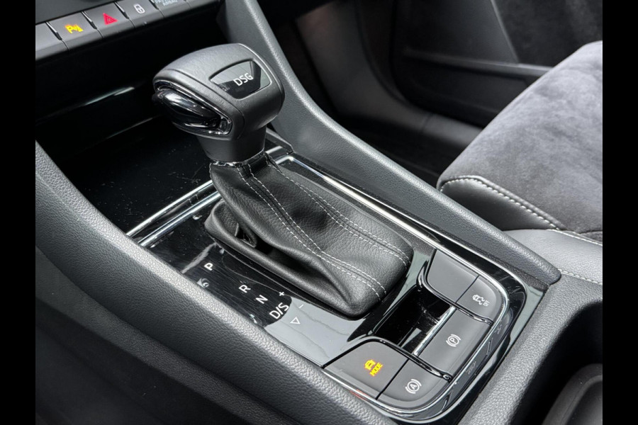Škoda Kodiaq 1.5 TSI Sportline Automaat | Trekhaak uitklapbaar | Voorstoelen verwarmd | Cruise control adaptief | Rijstrooksensor | Grootlich