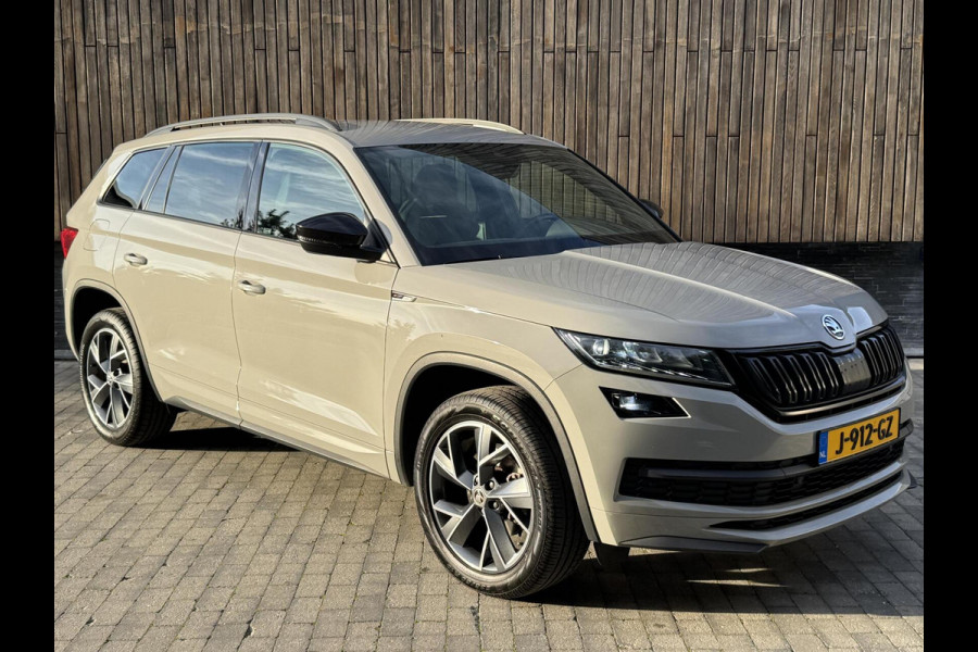 Škoda Kodiaq 1.5 TSI Sportline Automaat | Trekhaak uitklapbaar | Voorstoelen verwarmd | Cruise control adaptief | Rijstrooksensor | Grootlich