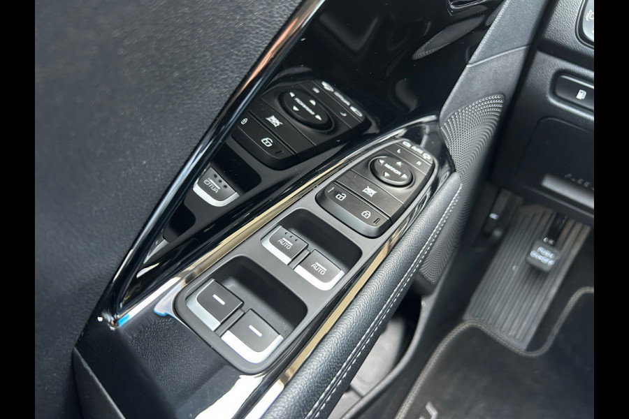 Kia Niro 1.6 GDi Hybrid DynamicLine 100% Dealer Onderhouden 1e Eig Rijklaarprijs!