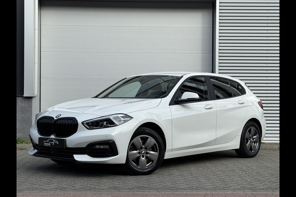 BMW 1-serie 116i Business Edition | Apple Carplay | DAB+ | PDC V+A BMW 1-serie 116i Business Edition | Apple Carplay | DAB+ | PDC V+A