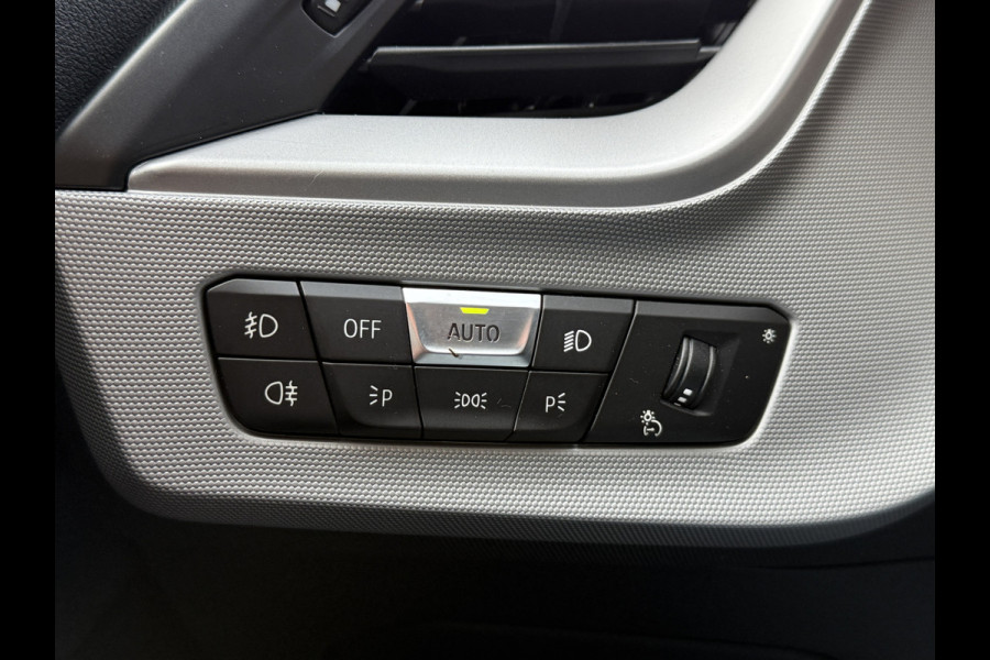 BMW 1-serie 116i Business Edition | Apple Carplay | DAB+ | PDC V+A