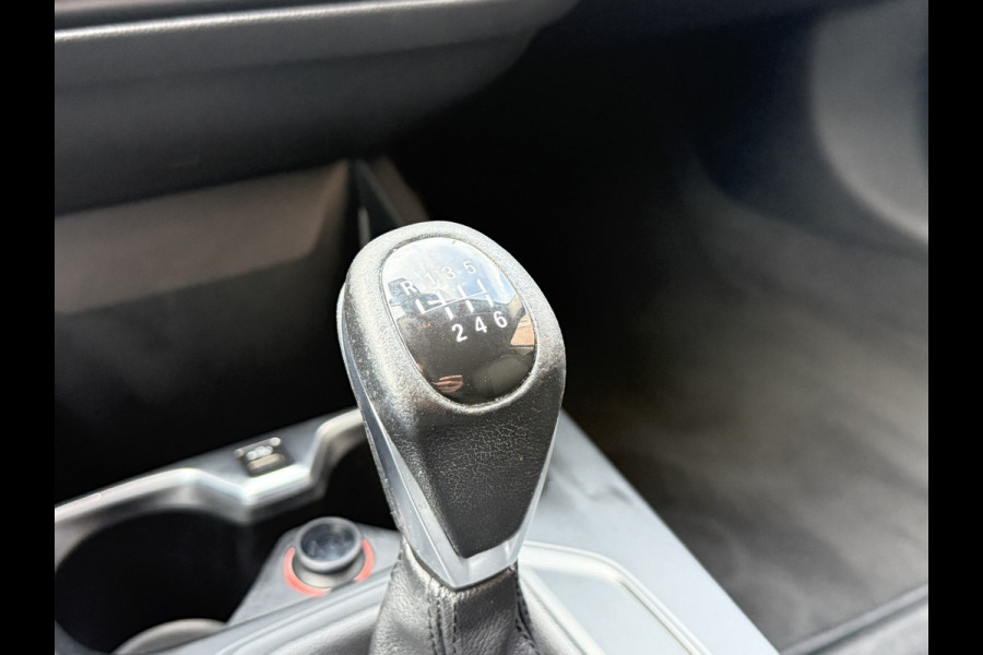 BMW 1-serie 116i Business Edition | Apple Carplay | DAB+ | PDC V+A