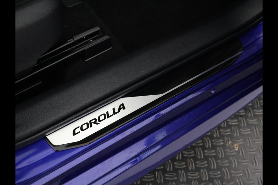 Toyota Corolla High Power Hybrid 200 Dynamic | Dodehoek detectie | Stoel-/Stuurverwarming | Parkeersensoren | Apple Carplay & AndroidAUTO Toyota Corolla High Power Hybrid 200 Dynamic | Dodehoek detectie | Stoel-/Stuurverwarming | Parkeersensoren | Apple Carplay & AndroidAUTO