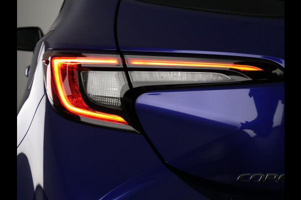 Toyota Corolla High Power Hybrid 200 Dynamic | Dodehoek detectie | Stoel-/Stuurverwarming | Parkeersensoren | Apple Carplay & AndroidAUTO Toyota Corolla High Power Hybrid 200 Dynamic | Dodehoek detectie | Stoel-/Stuurverwarming | Parkeersensoren | Apple Carplay & AndroidAUTO