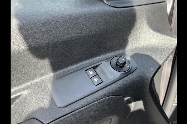 Peugeot eRifter Electric 50 kW/h Active | BETREFT NIEUWE AUTO MET FABRIEKSGARANTIE | navi by APple carplay/Android