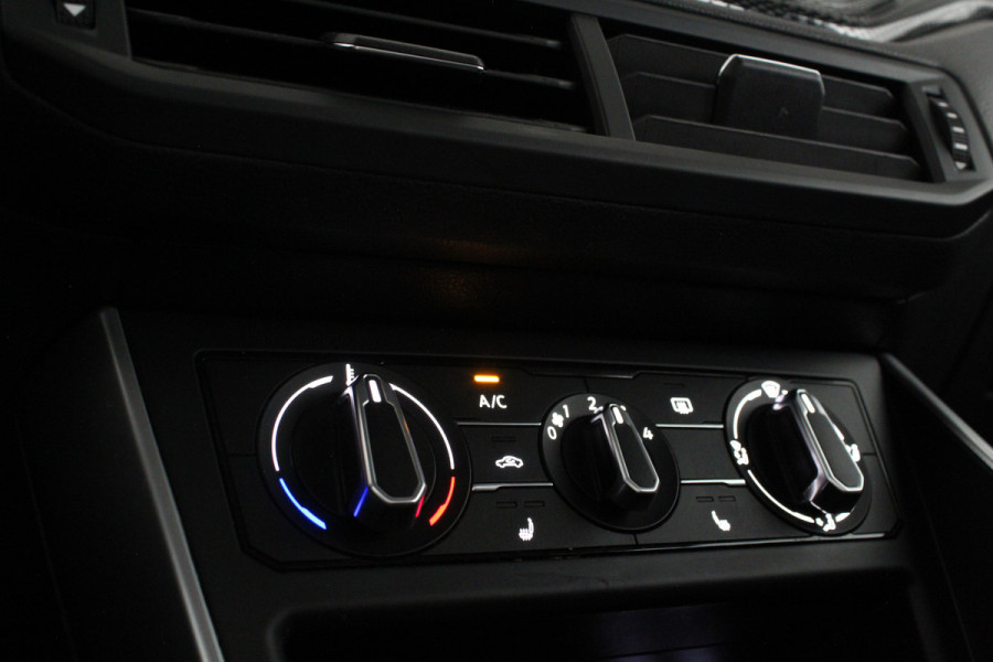 Volkswagen Polo 1.0 MPI > Stoelverwarming/Apple Carplay/Android Auto/Parkeersensor voor en achter