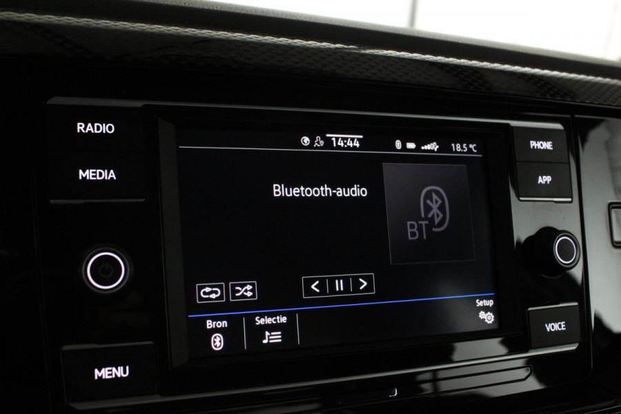 Volkswagen Polo 1.0 MPI > Stoelverwarming/Apple Carplay/Android Auto/Parkeersensor voor en achter