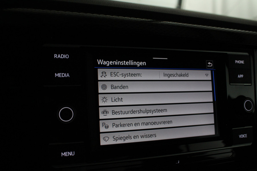 Volkswagen Polo 1.0 MPI > Stoelverwarming/Apple Carplay/Android Auto/Parkeersensor voor en achter