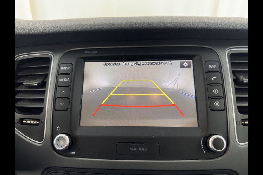 Kia Carens 1.6 GDi First Edition [ 7-Pers. ] *NAVI-FULLMAP | COMFORT-SEATS | CAMERA | ECC | PDC | CRUISE | 17''ALU*