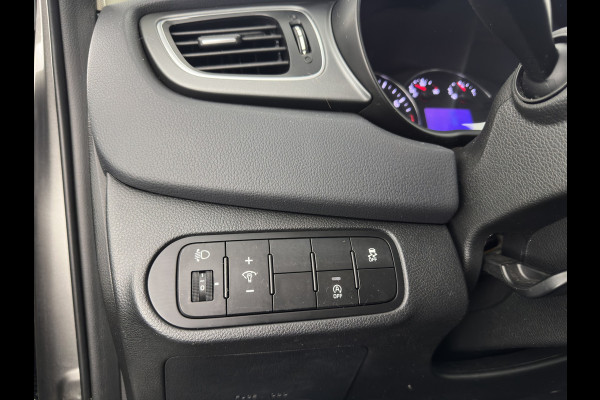 Kia Carens 1.6 GDi First Edition [ 7-Pers. ] *NAVI-FULLMAP | COMFORT-SEATS | CAMERA | ECC | PDC | CRUISE | 17''ALU*