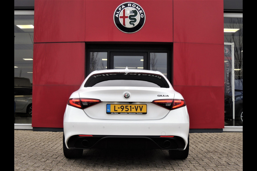 Alfa Romeo Giulia 2.0T Super│19'' LMV │Navi│Veloce look│CarPlay | Android Auto | PDC | Automaat