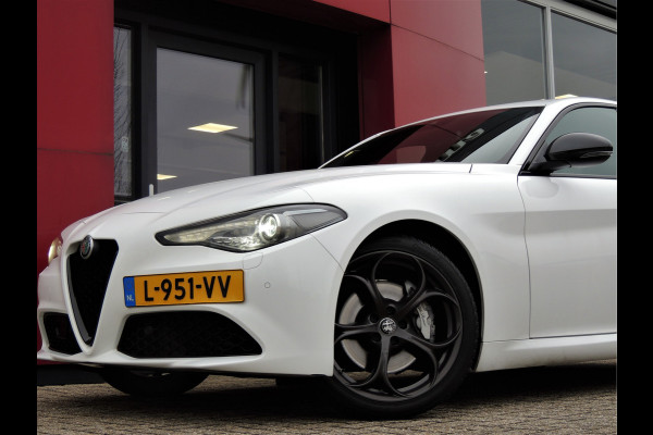 Alfa Romeo Giulia 2.0T Super│19'' LMV │Navi│Veloce look│CarPlay | Android Auto | PDC | Automaat